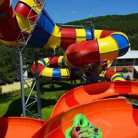 Park & Aqua Park Готель 3*