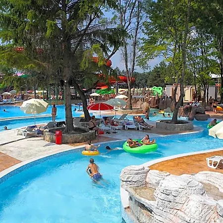 Park & Aqua Park 3* Albena