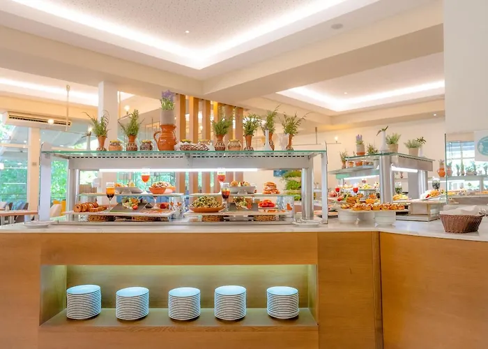 Park & Aqua Park Албена