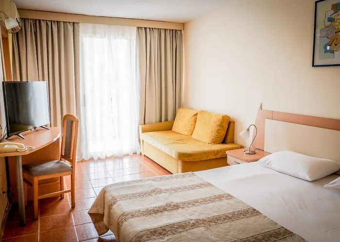 Park & Aqua Park 3* 알베나