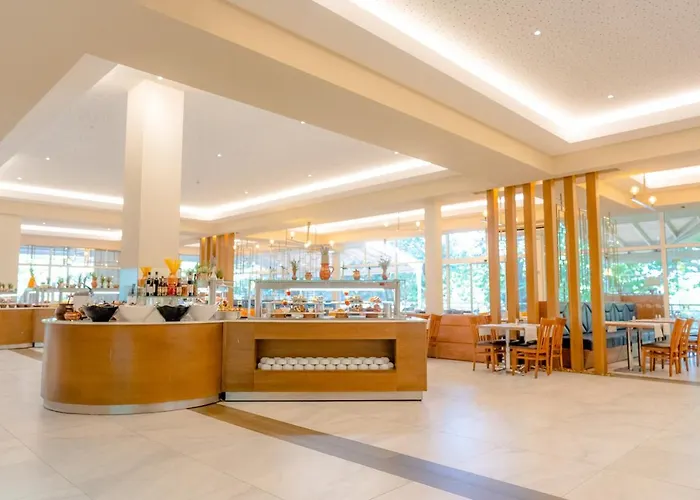 Готель Park & Aqua Park 3*